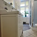Funkcjonalny Apartament Victus Z 2 Sypialniami By Noclegi Renters 公寓