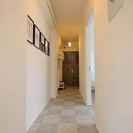 Victus Apartamenty, Adams Sopot